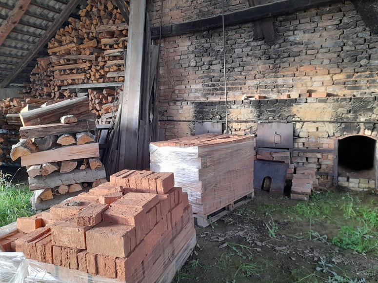 Hojnikova cigonca je še edina delujoča in dobro ohranjena od več kot 50 opekarn, ki so delovale na Ljubečni. Lastnik opeke prodaja v svoji trgovini z gradbenim materialom. 