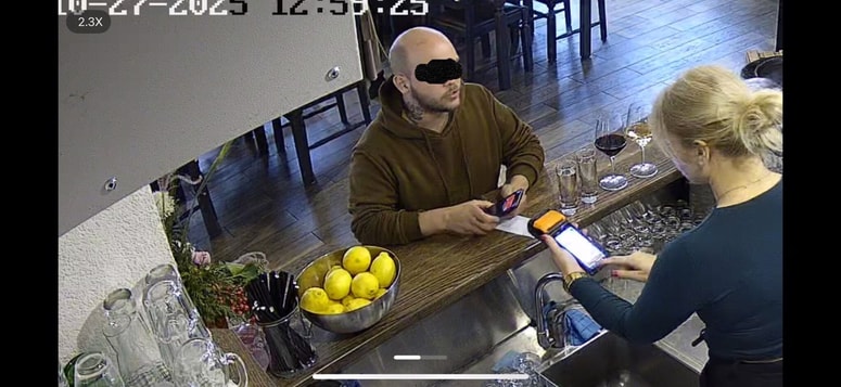 Glavna fotografija članka:Kako do zastonj piva, viskija in hrane: Žejni goljuf izkoristil sočutje osebja v več mariborskih restavracijah