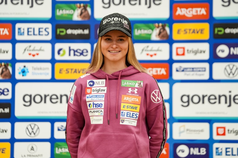 Nika Križnar Vodan je slovenska smučarska skakalka. 