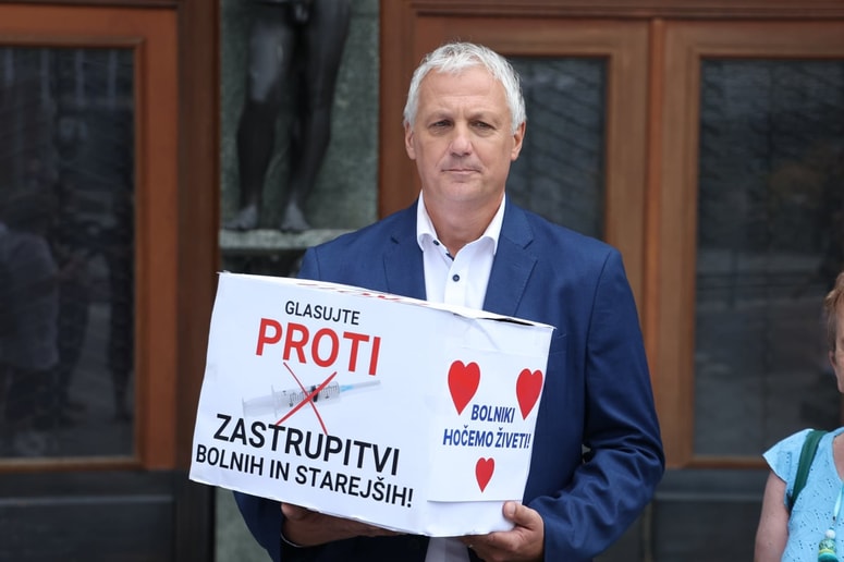 Glavna fotografija članka:(PISMO BRALCA) Moje življenje, moja pravica