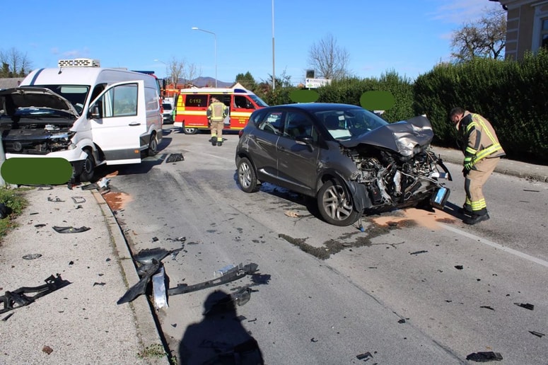 Posledice prometne nesreče ...