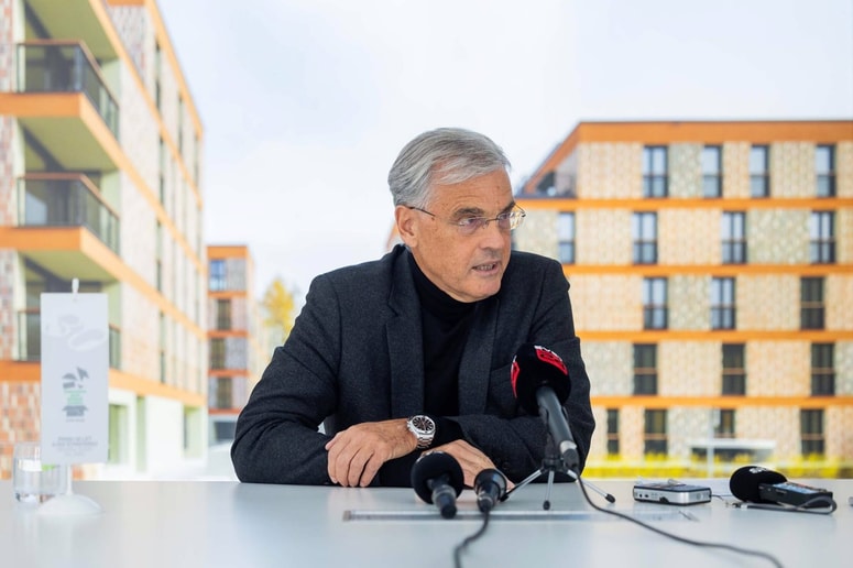 Črtomir Remec: "Dokler lokalna skupnost z nami ne sodeluje, takšni stanovanjski projekti niso izvedljivi."