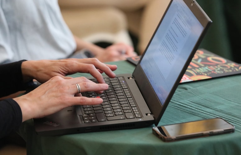 Tudi če oglas deluje solidno, bodite pozorni na potek razgovora.