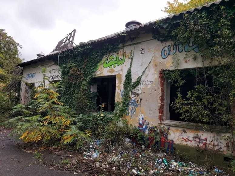 Osumljeni Alžirec je 15-letnega fanta zvabil v propadajoče hale in ga tam nameraval spolno zlorabiti.