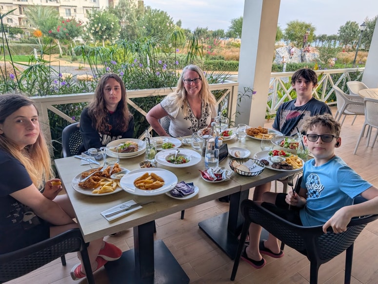 Velika družina: Tina Bowers Smith in njeni štirje otroci