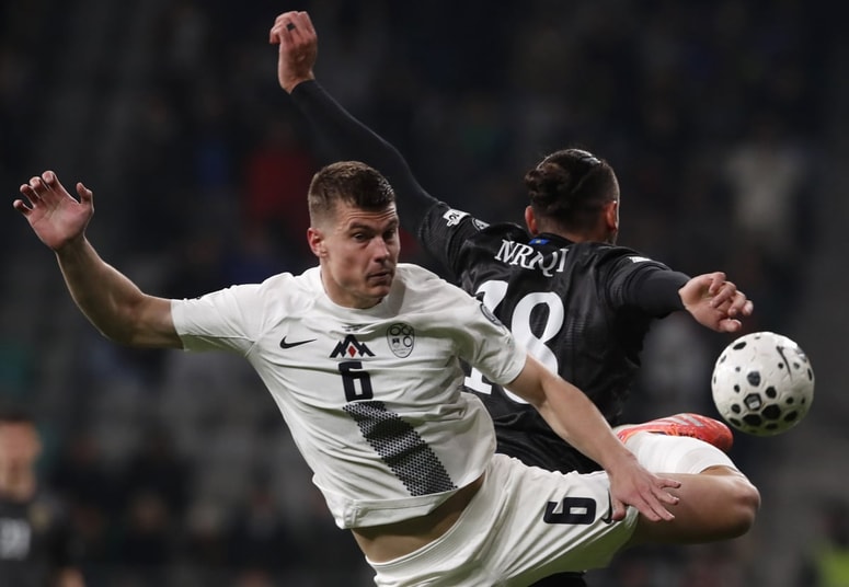 Glavna fotografija članka:Šport na TV