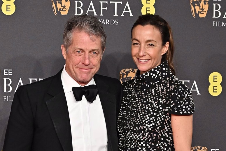 Hugh Grant s soprogo Anno Eberstein.