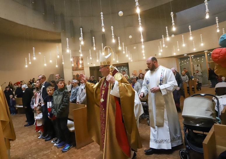 Praznovanje so obeležili s slavnostno mašo, ki jo je vodil mariborski nadškof Alojzij Cvikl. 