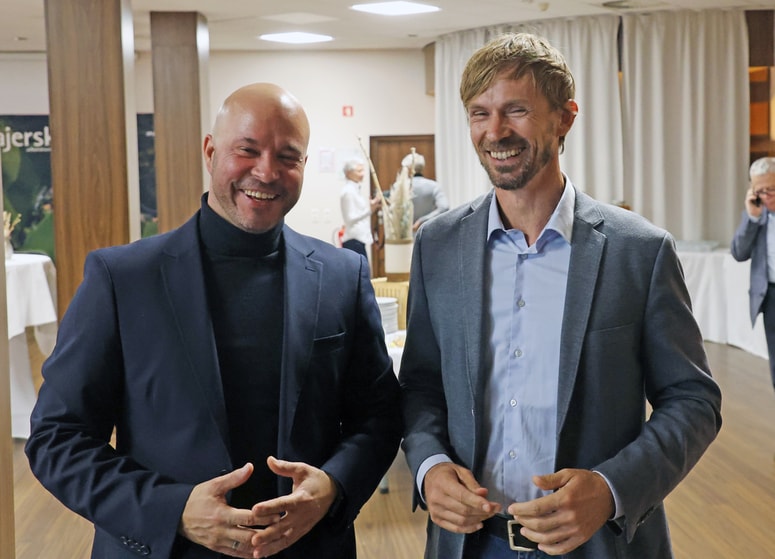 Državni sekretar na gospodarskem ministrstvu Matevž Frangež in državni sekretar na ministrstvu za kohezijo in regionalni razvoj Srečko Đurov na razvojni konferenci Podravja in Pomurja v Mariboru.