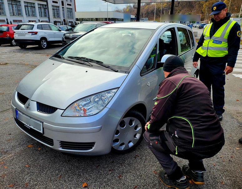 Preventivna akcija preverjanja zimske opreme motornih vozil. 