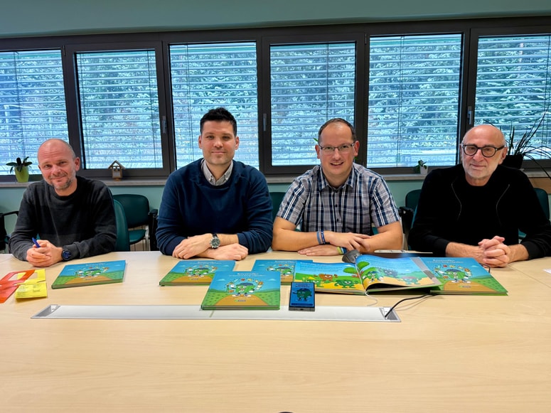 Glavna fotografija članka:Novi pristopi za bolj čisto Koroško: Kocerod stavi na knjigo, aplikacijo in spletno stran