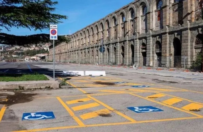 Glavna fotografija članka:(FOTO) V Trstu novo brezplačno parkirišče: Pomagati želijo trgovcem in gostincem, da jim ne upade promet