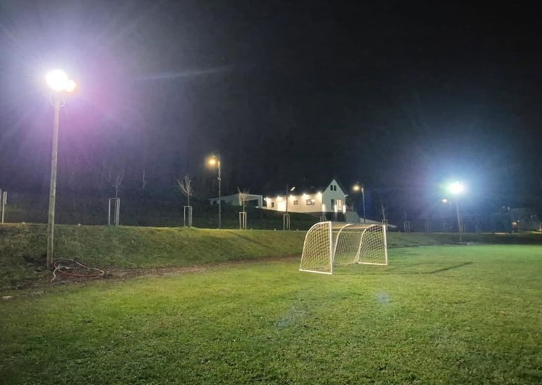 Glavna fotografija članka:(FOTO) Pomembna pridobitev za štajerski nogomet: Še eno igrišče dobilo reflektorje