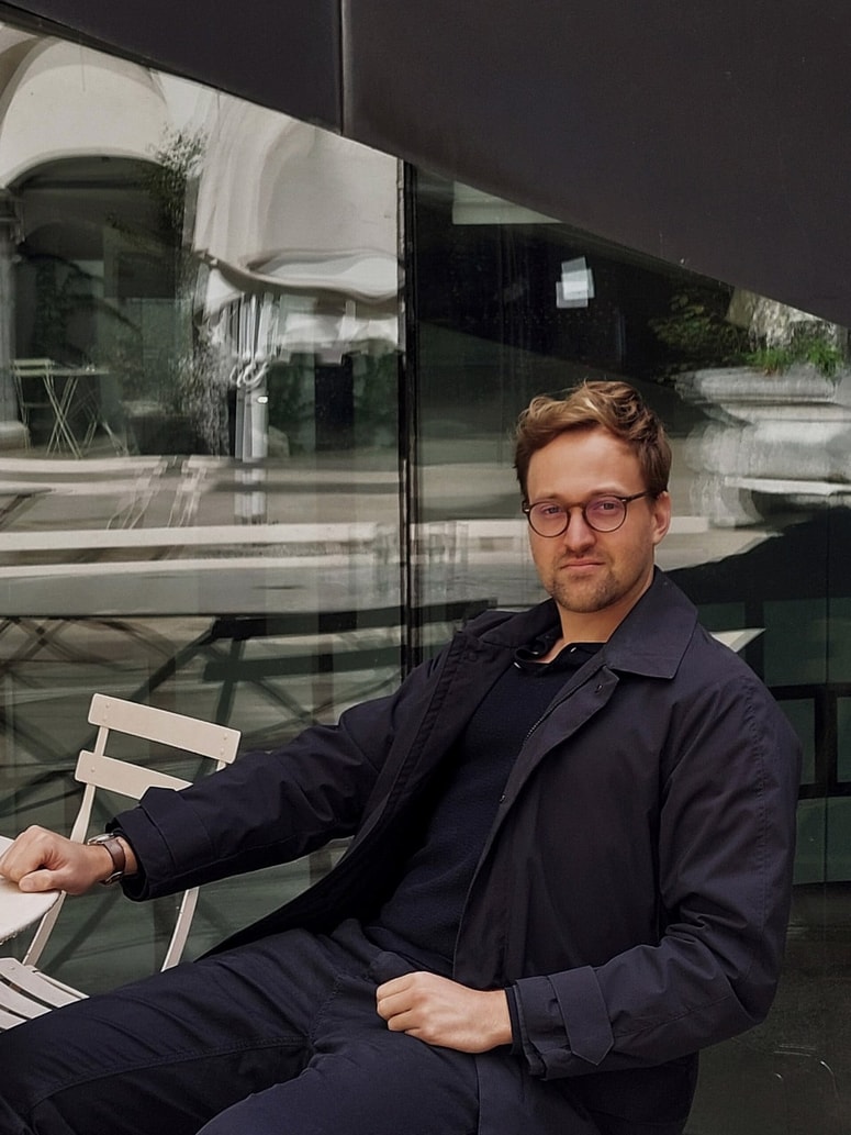 Jaka Gerčar: "Manjši, tematsko ožje profilirani sejmi imajo nedvomno svoj smisel, a Slovenija potrebuje tudi en osrednji dogodek, ki lahko leto za letom sprejme vse, od najmanjših do največjih založnikov."