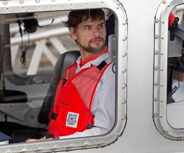 Nathan Carman je umrl v zaporniški celici. 