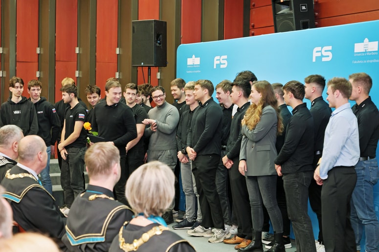 Podelili so priznanja za dosežke in zasluge, med drugim tudi svojim najboljšim študentom.