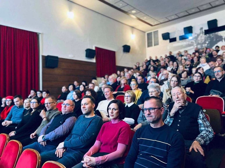 Po krajšem zaprtju zaradi prenove, so v soboto slavnostno odprli moderno veliko dvorano Mestnega kina Ptuj. 