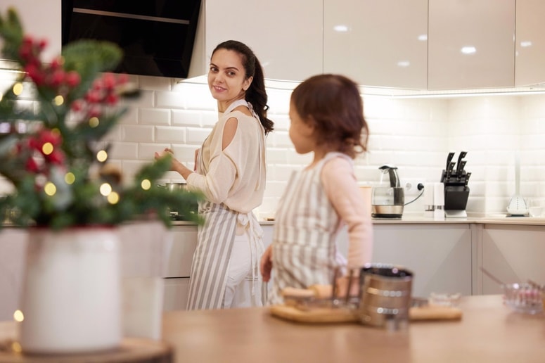 A ko so otroci zrasli, so se začele kazati "nežne" razpoke v vzgoji.