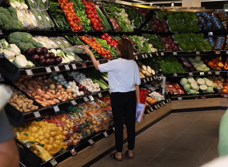 Povečana izpostavljenost sporočilom, ki promovirajo sadje in zelenjavo, bi lahko prispevala k večji pogostosti zdravju koristnih izbir v populaciji.