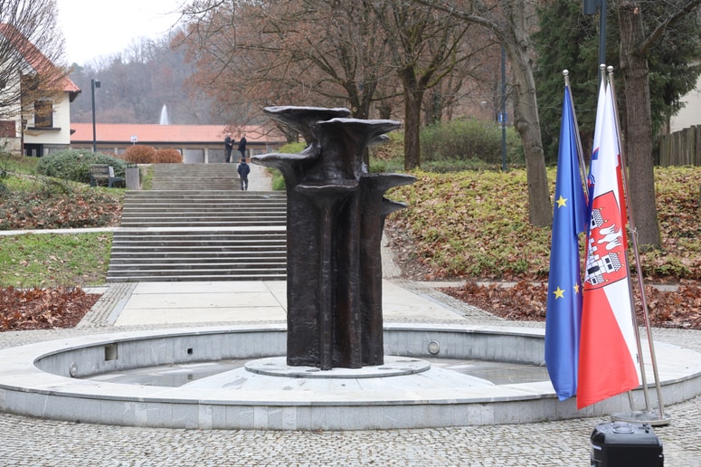 Glavna fotografija članka:(PISMO BRALCA) Kopija "Gobic" v območju Treh ribnikov