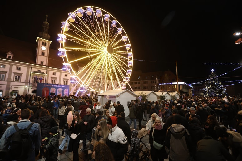 Lahko samo gledate ... lahko pa vas Čarobni Maribor tudi dodobra udari po žepu.