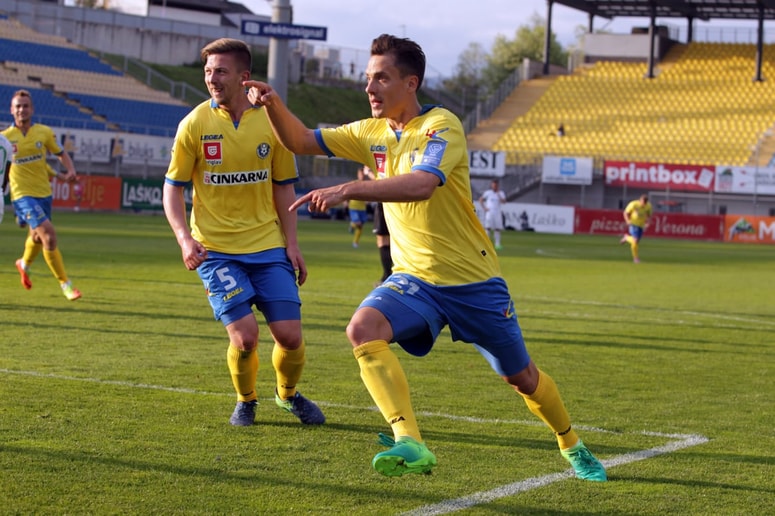 Goran Cvijanović je največ tekem v svoji karieri odigral za Maribor, medtem ko je bil član Celja v sezoni 2016/17. Dve sezoni prej je igral za Rijeko.