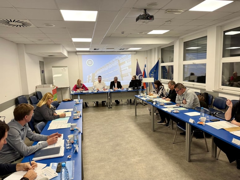 Glavna fotografija članka:Koroška bolnišnica: Roboti, nova oprema in 52-milijonska investicija. Kakšno pa je poslovanje?