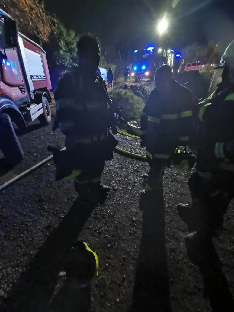 V torek ponoči je na Gažonu gorela hiša. 