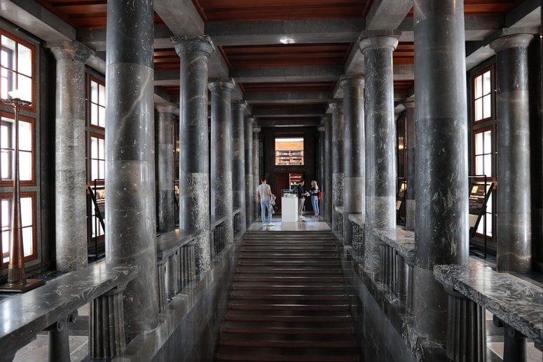 Narodna in univerzitetna knjižnica