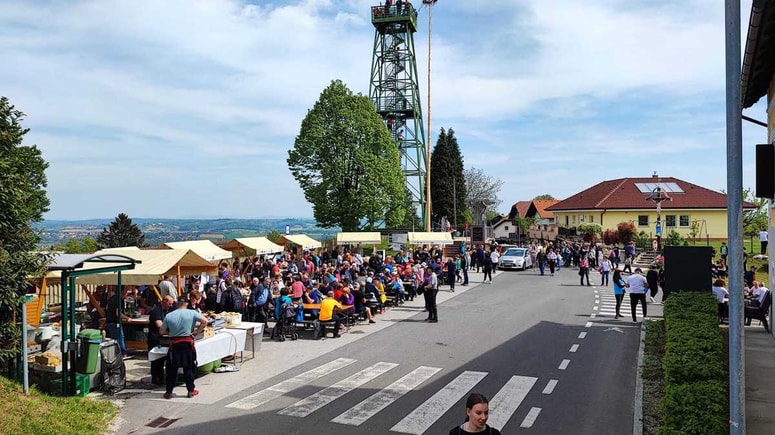 Zavrh je zbirališče domoljubov. 