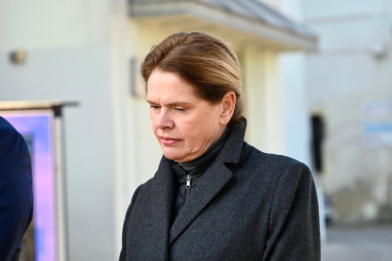 Sestrina smrt, ki je nastopila pred manj kot dvema letoma, je v ministričinem življenju pustila globoko sled.