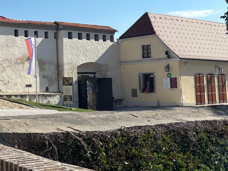 Prazničen čas na Ptujskem gradu zna biti pravljičen. 