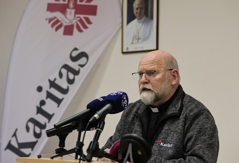 "Želimo si, da bi zbrali dovolj sredstev in zagotovili pomoč 500 otrokom," je povedal predsednik Nadškofijske karitas Maribor Branko Maček.