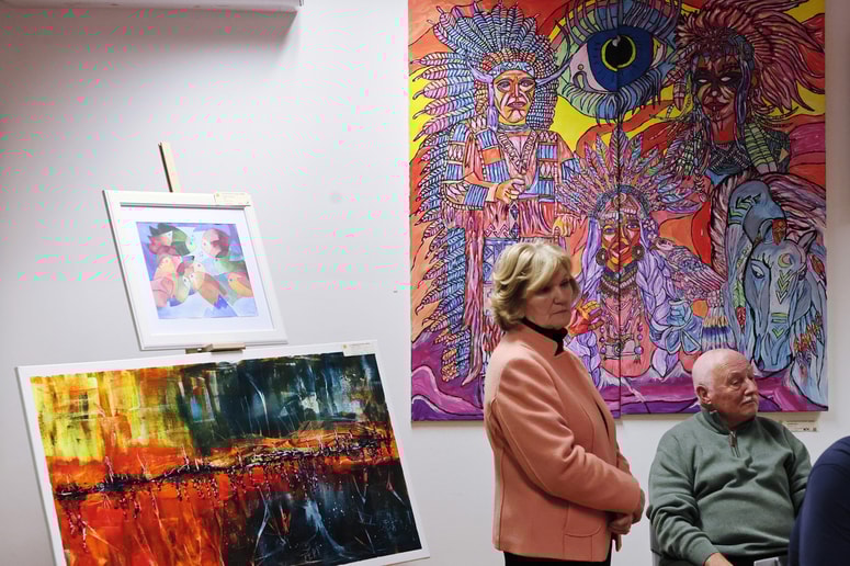 Glavna fotografija članka:(FOTO) Dražba Srce za Sončke: Umetnost, ki povezuje in pomaga