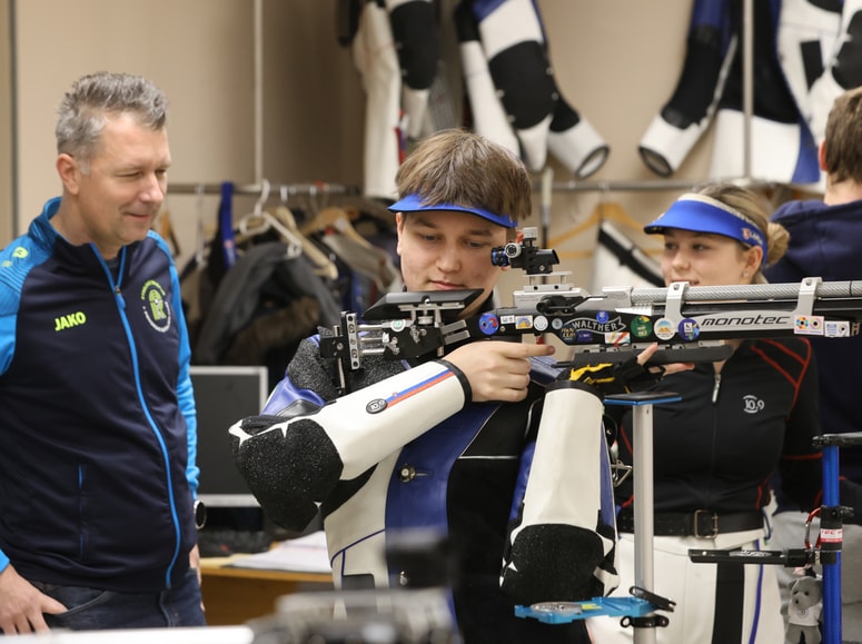 Glavna fotografija članka:Šport na TV
