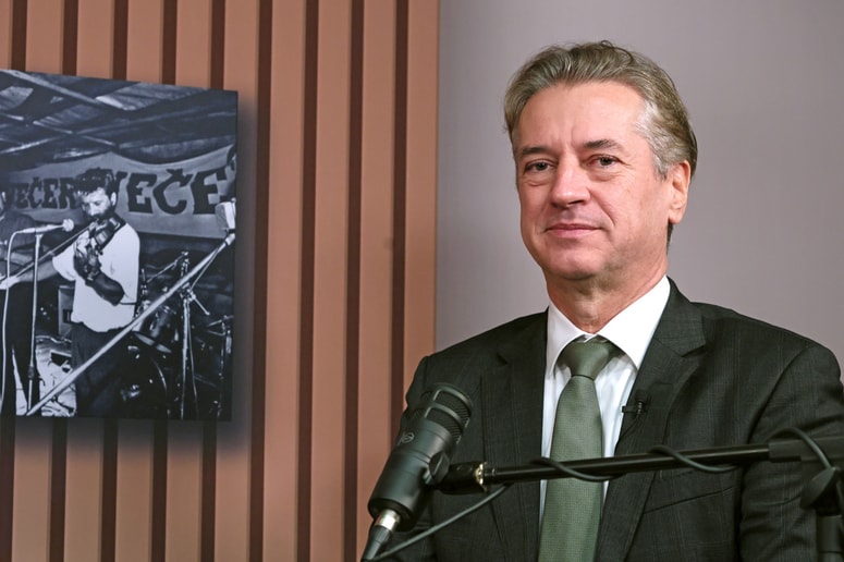 Predsednik vlade Robert Golob