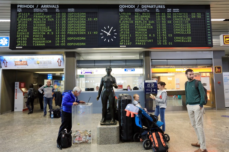 Prizadetih bo kar nekaj letov po evropsih letališčih. Fotografija je simbolična. 