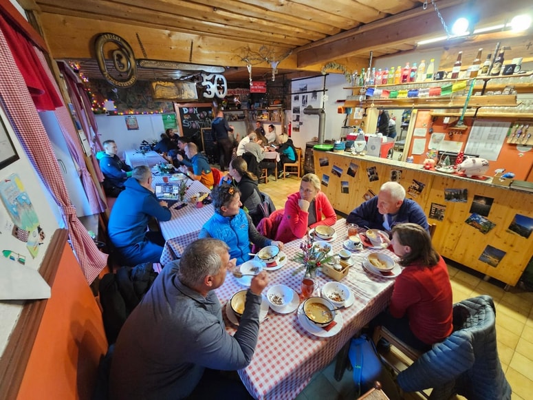 Izlet do planinske koče je prav posebno doživetje.
