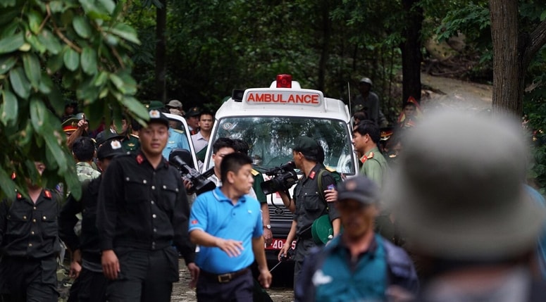 Glavna fotografija članka:V nesreči avtobusa v Vietnamu umrlo devet ljudi