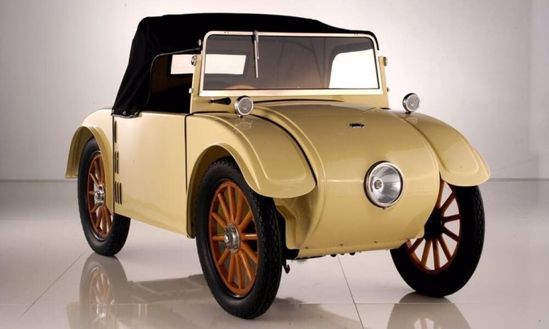 Posrečeno vozilce povojne Nemčije za masovno motorizacijo, hanomag 2/10PS. 