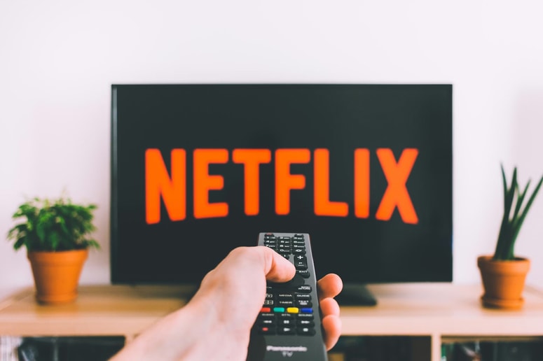 Kdaj bomo lahko vse vsebine na Netflixu spremljali v slovenščini? 