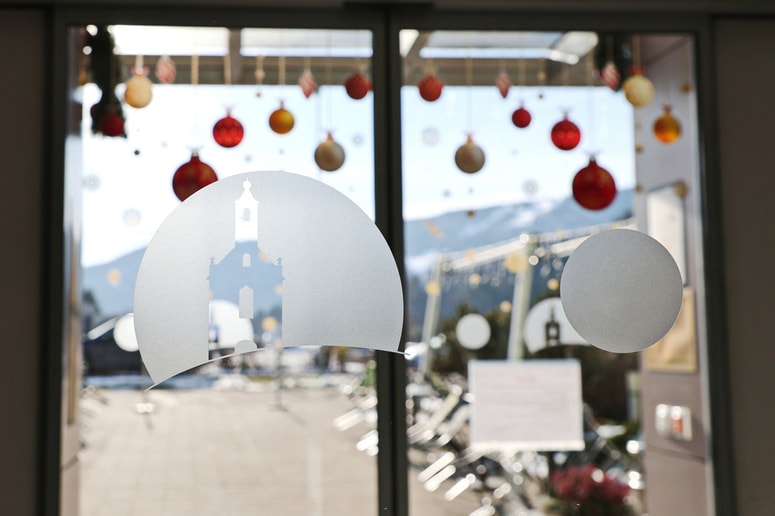 Glavna fotografija članka:(FOTO) Tudi zaposleni v domovih za starejše delajo na silvestrsko noč, 1. januarja in ostale dni v letu