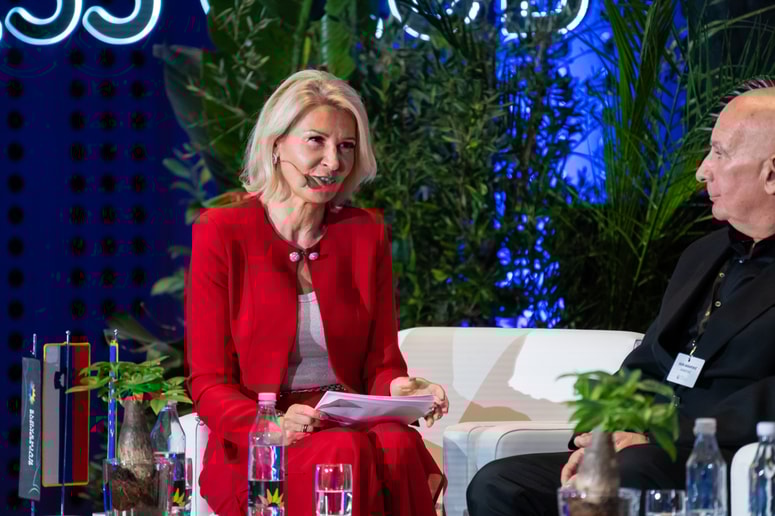 Uspeh je zamenjala z iskanjem notranjega ravnovesja in zaupanjem vase. Sprememba je sprva presenetila okolico, danes pa jo živi brez opravičevanja.