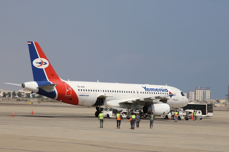 Glavna fotografija članka:Turisti bodo od srede lahko zapustili jemenski otok Sokotra. Med njimi tudi Slovenka?