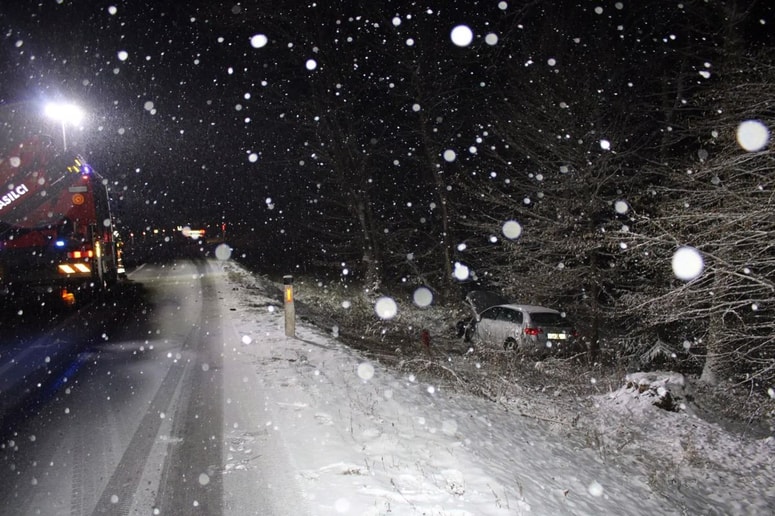 Posledice prometne nesreče.