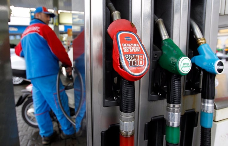 Do leta 2025 je bilo dizelsko gorivo v Italiji manj obdavčeno.