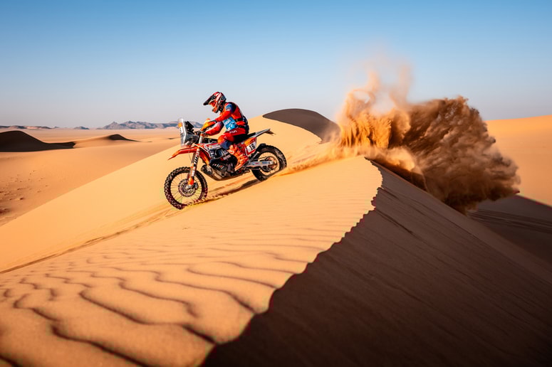 Toni Mulec je v cilj prišel izčrpan, z nekaj odrgninami, a brez resnih poškodb.