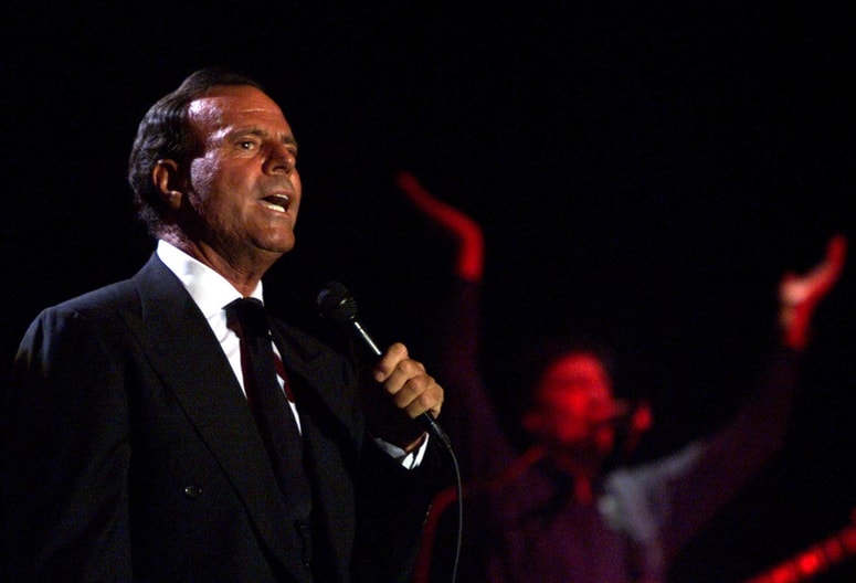 Iglesias je obtožbe označil za popolnoma neresnične.