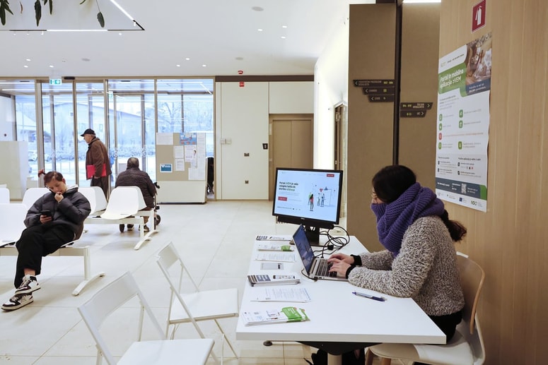 Pomoč pri uporabi portala zVEM je na Digitočki namenjena predvsem starejšim in manj digitalno veščim pacientom. 