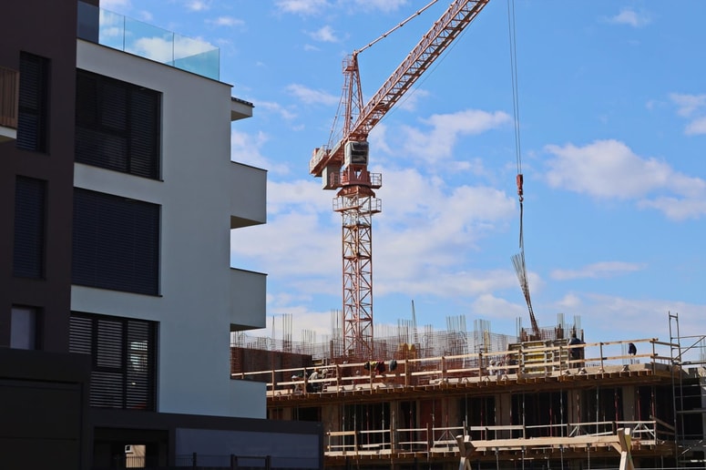 V medletni primerjavi je bila vrednost gradbenih del novembra višja pri vseh vrstah del.